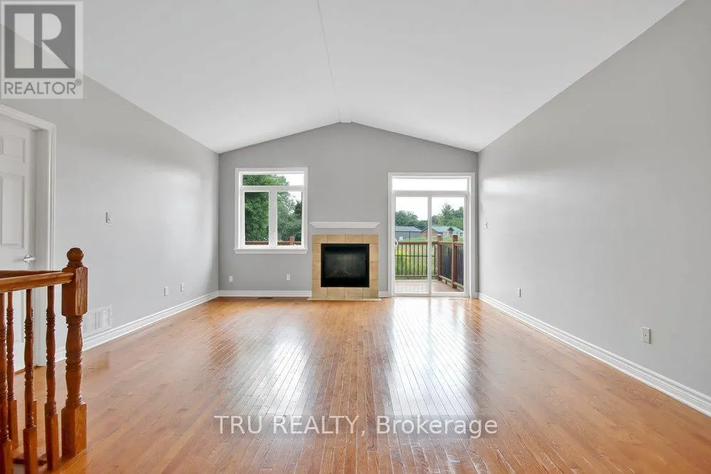 108 VILLAGEVIEW PRIVATE