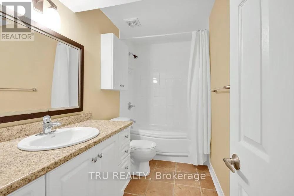 108 VILLAGEVIEW PRIVATE