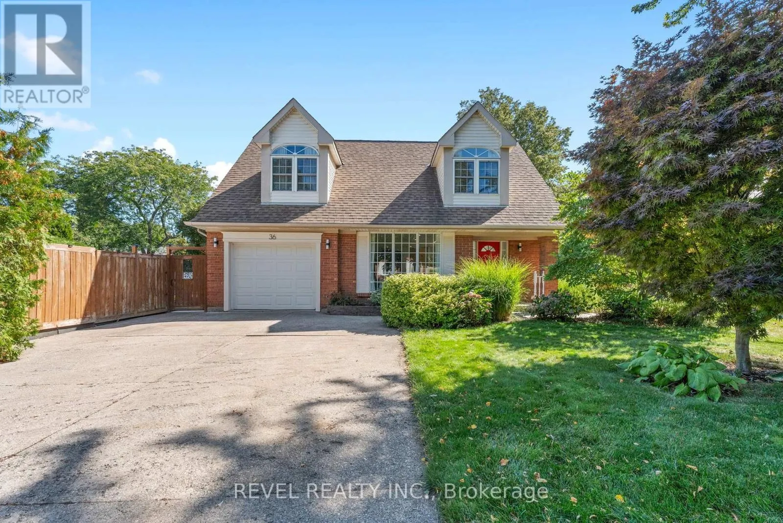 36 CAMBRIA DRIVE