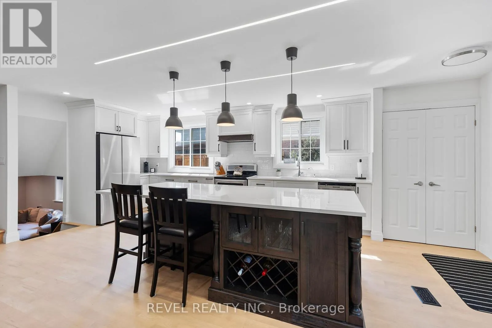36 CAMBRIA DRIVE
