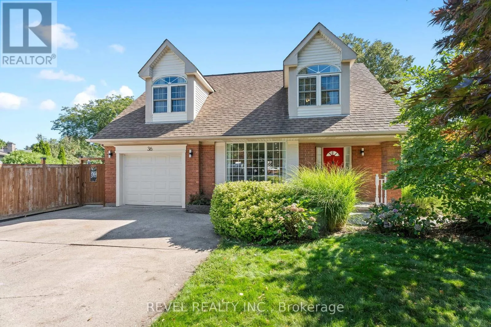 36 CAMBRIA DRIVE