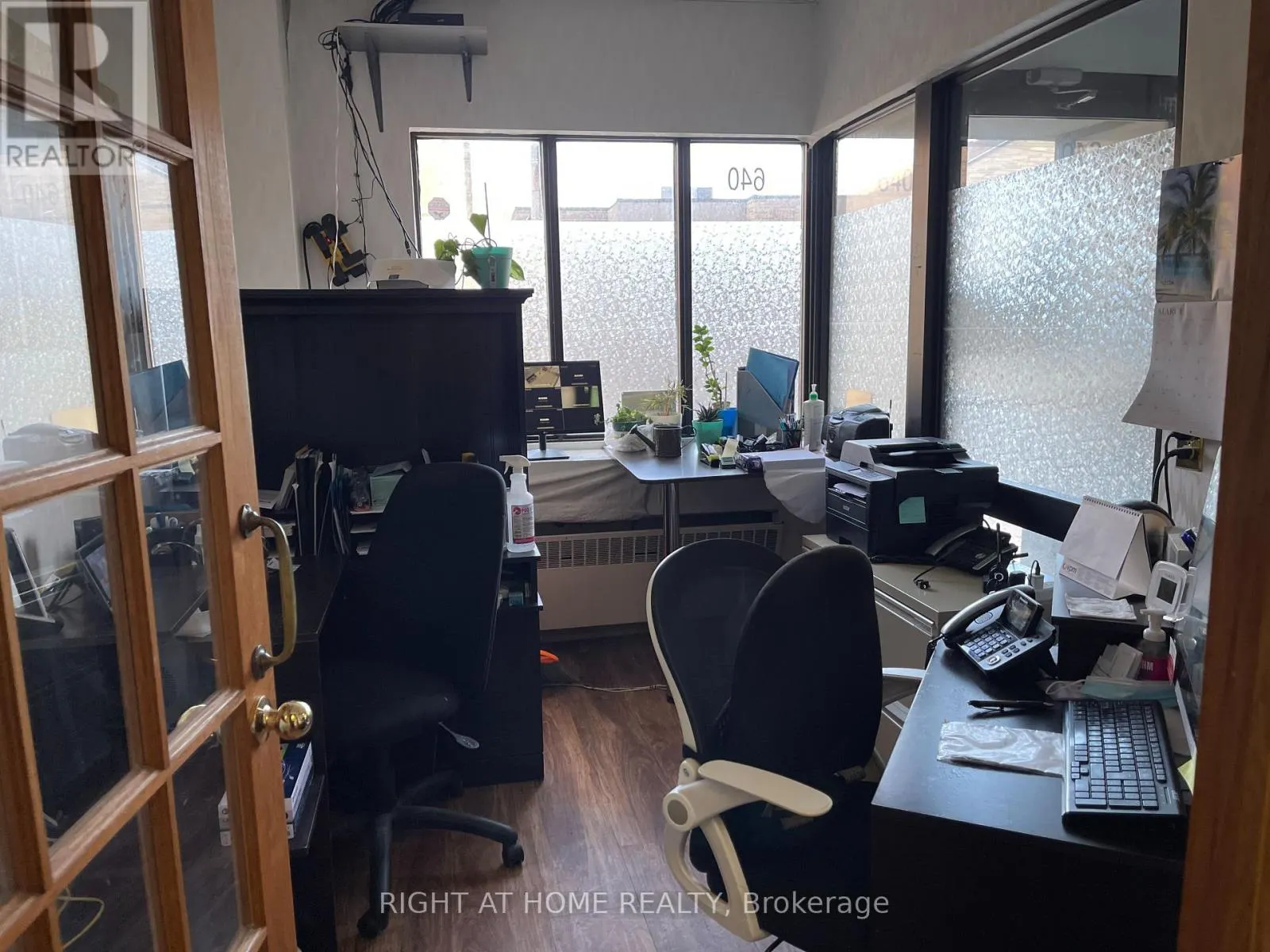 A - 640 CONCESSION STREET E
