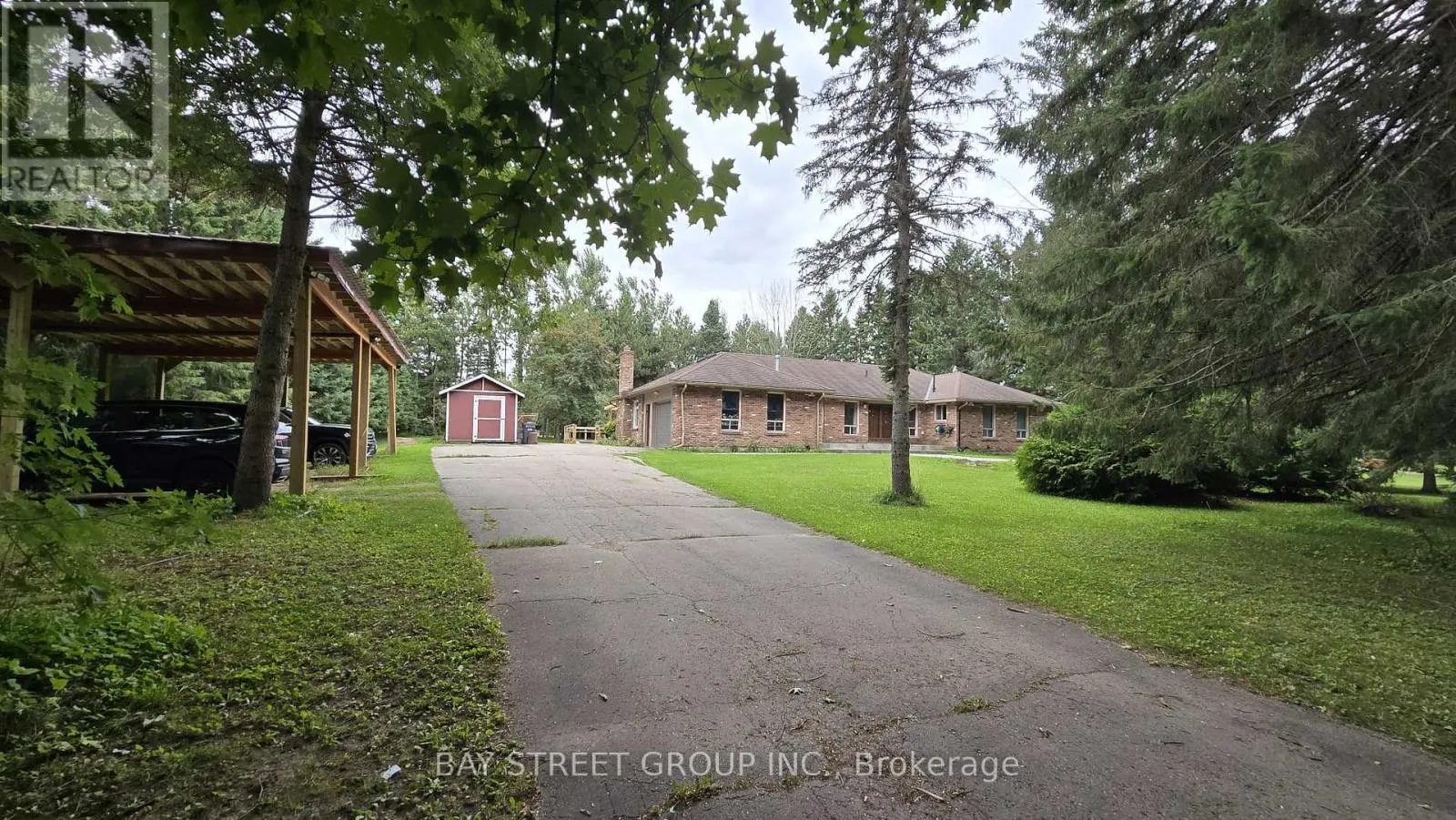 49 MAPLEWOOD DRIVE