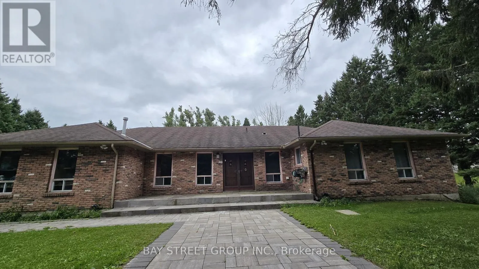 49 MAPLEWOOD DRIVE