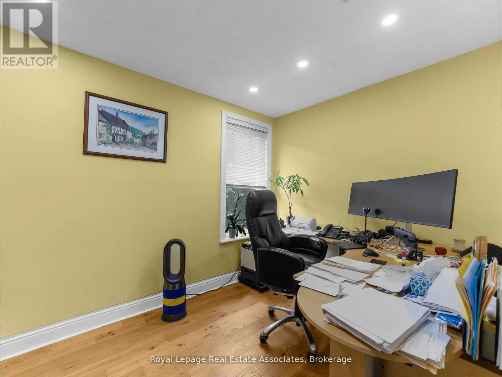 189 HUGHSON STREET S