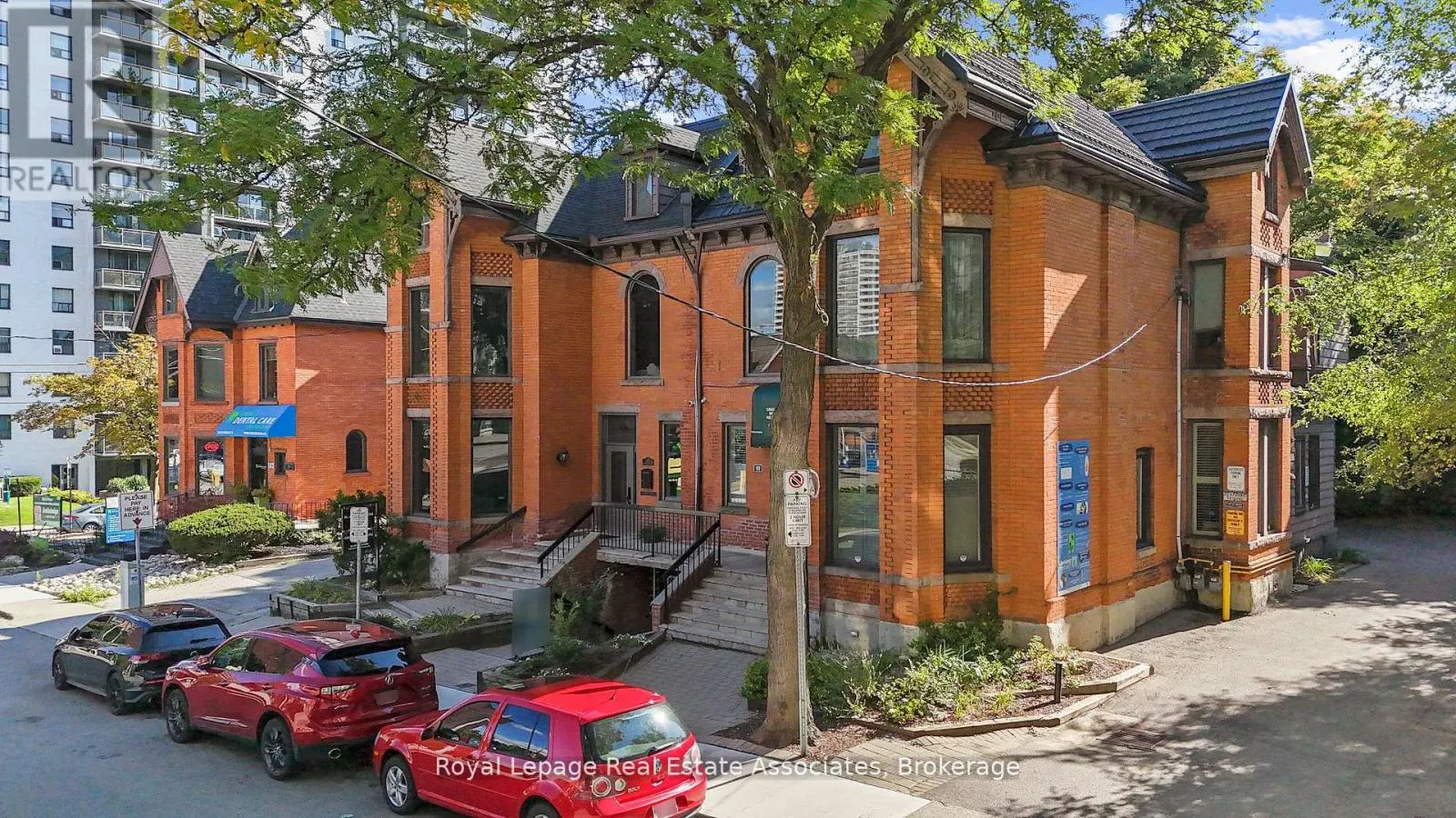 189 HUGHSON STREET S