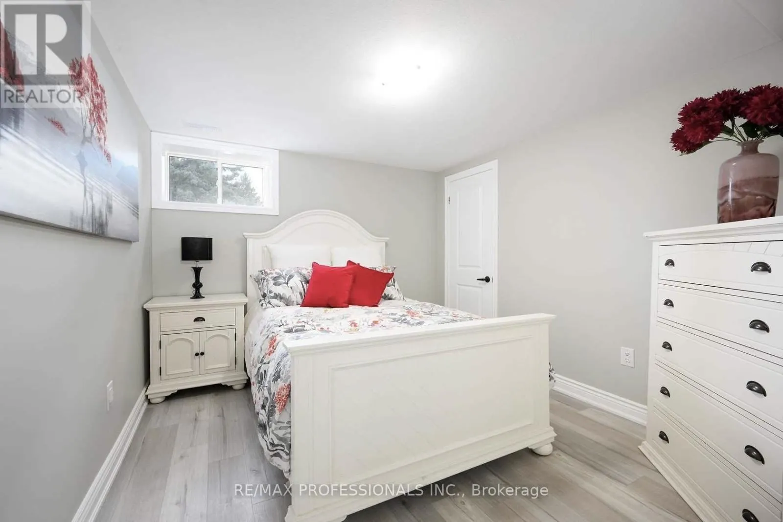27 RIVERDALE DRIVE