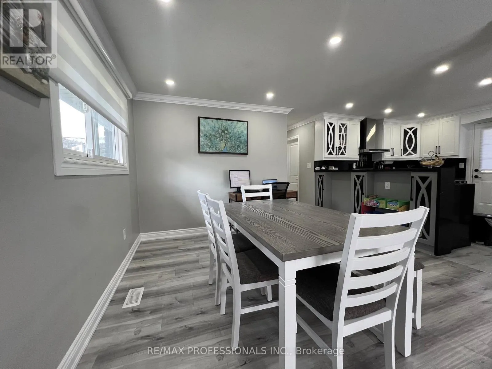 27 RIVERDALE DRIVE