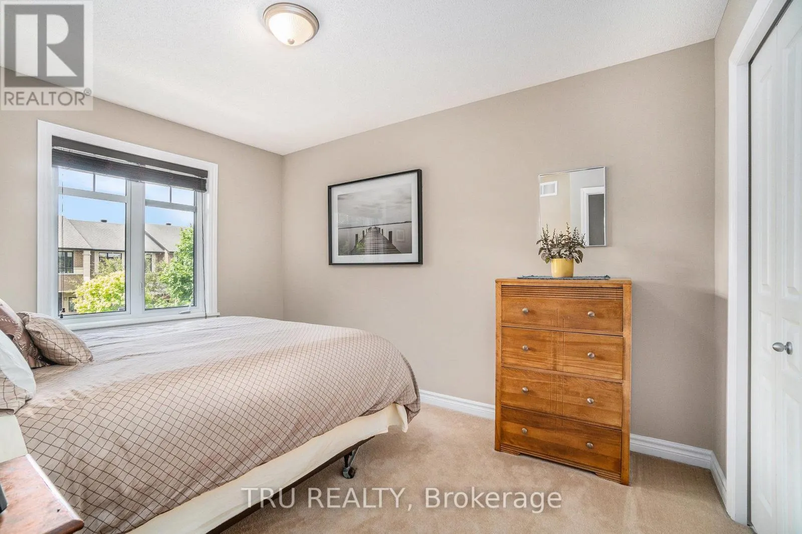 1113 TISCHART CRESCENT