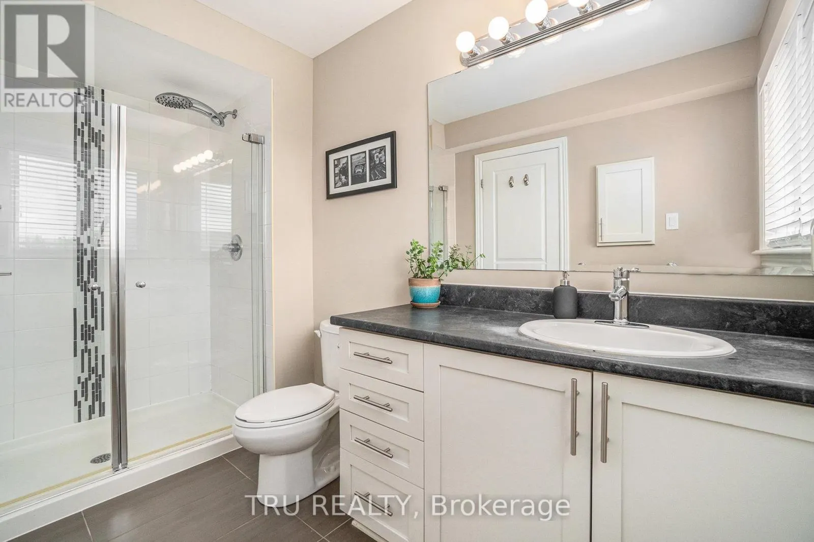 1113 TISCHART CRESCENT