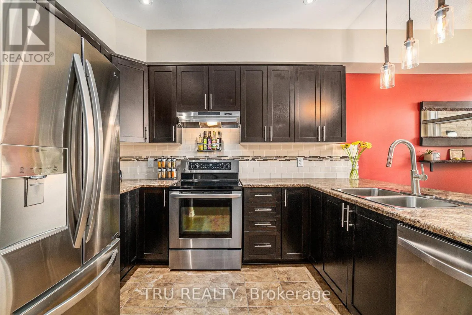 1113 TISCHART CRESCENT