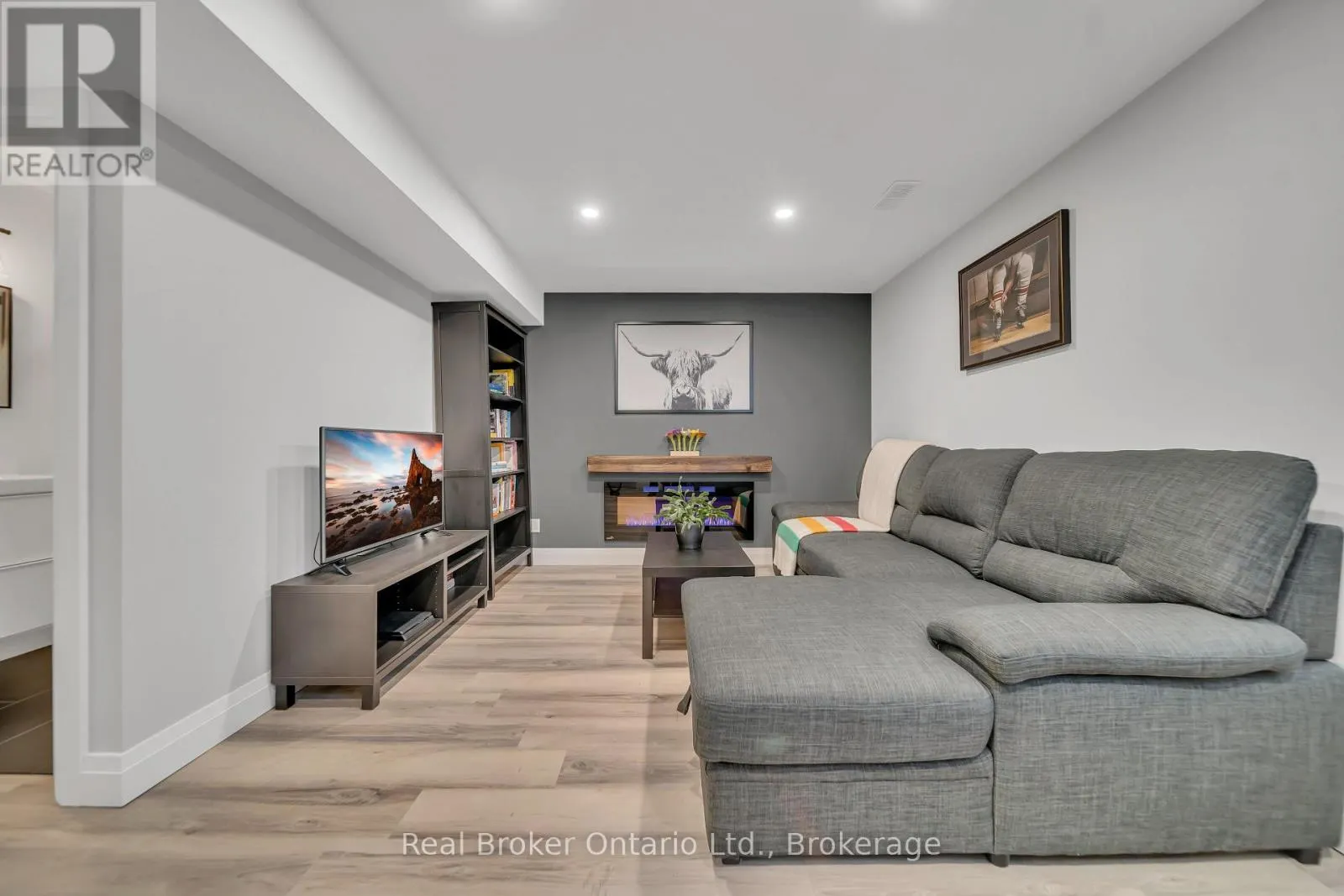 45 WIDEMAN BOULEVARD
