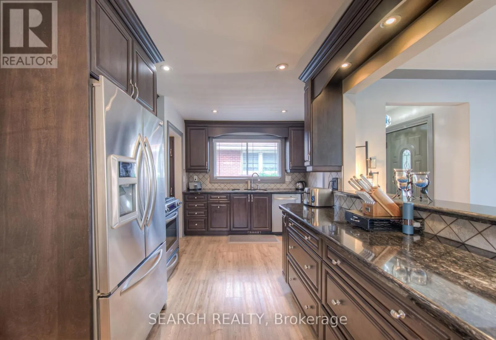 3 KENWOOD CRESCENT