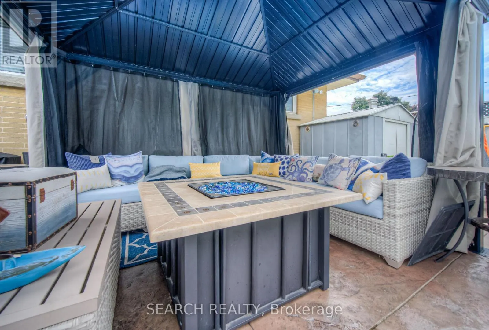 3 KENWOOD CRESCENT