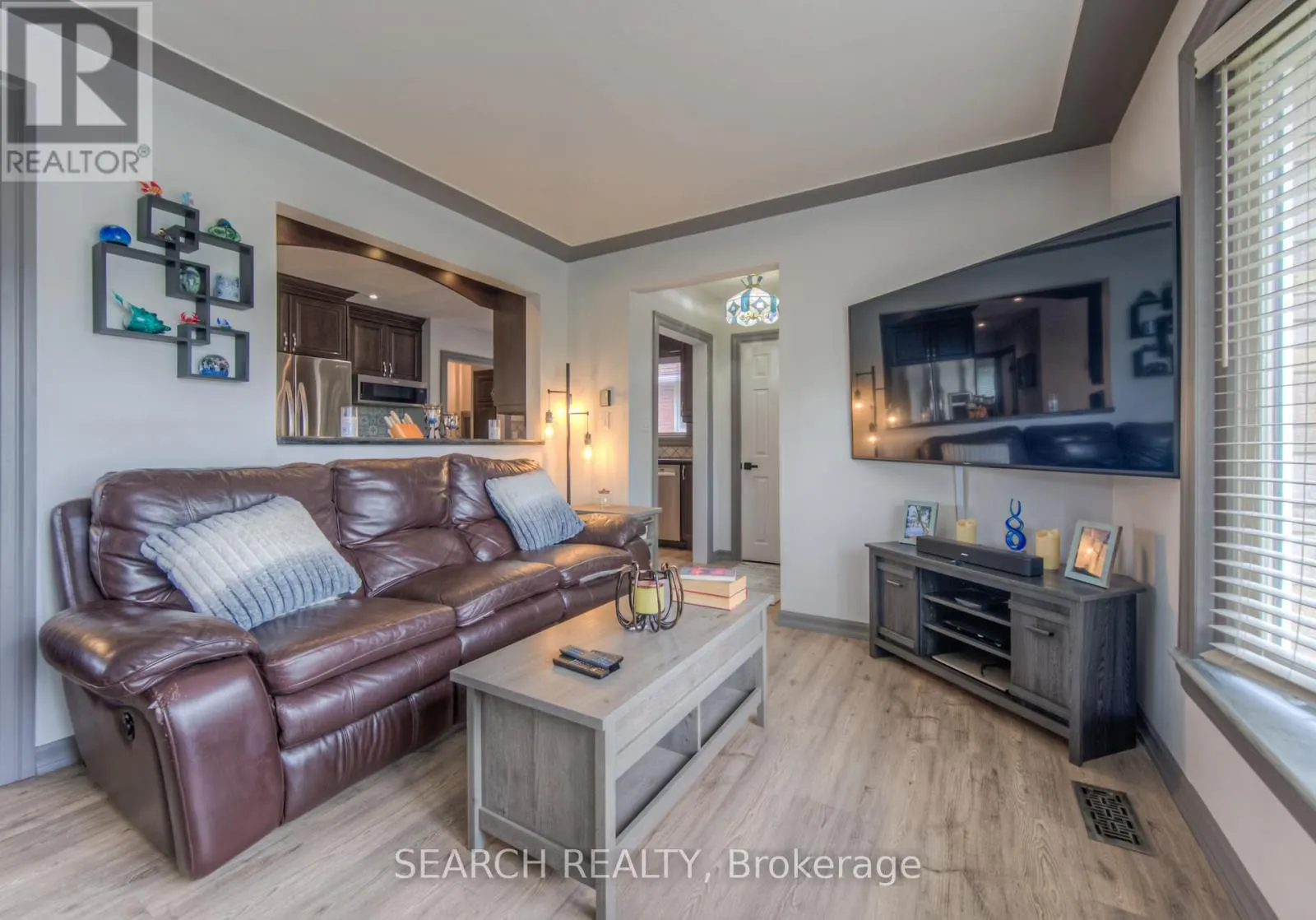 3 KENWOOD CRESCENT