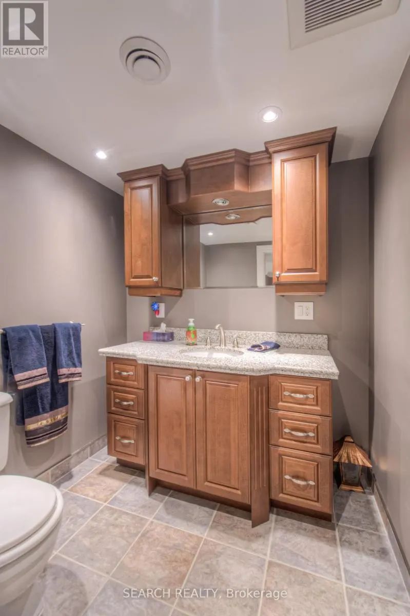 3 KENWOOD CRESCENT