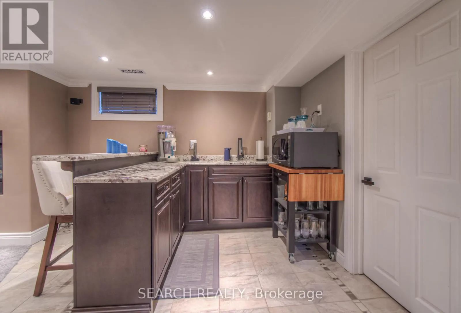 3 KENWOOD CRESCENT