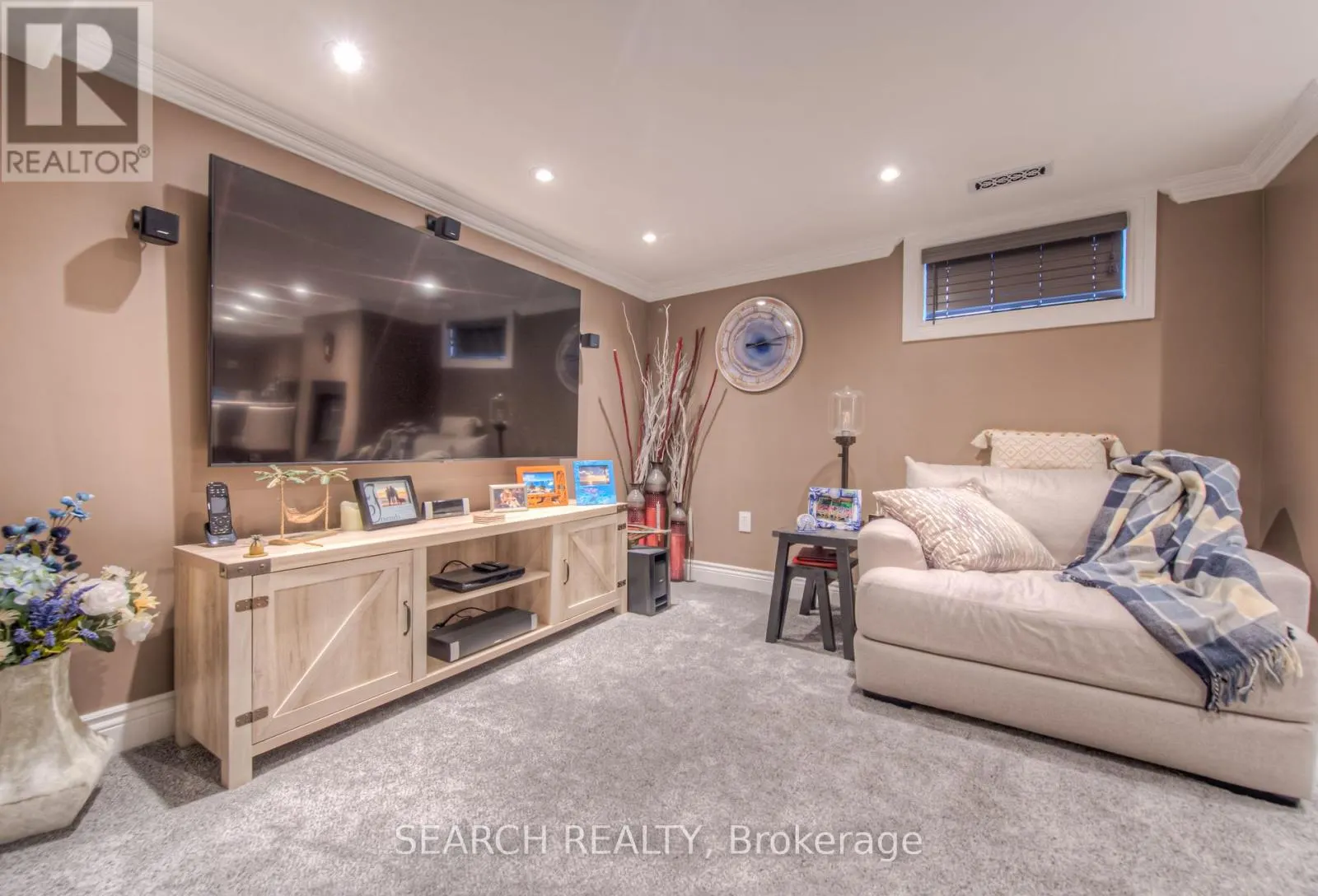 3 KENWOOD CRESCENT