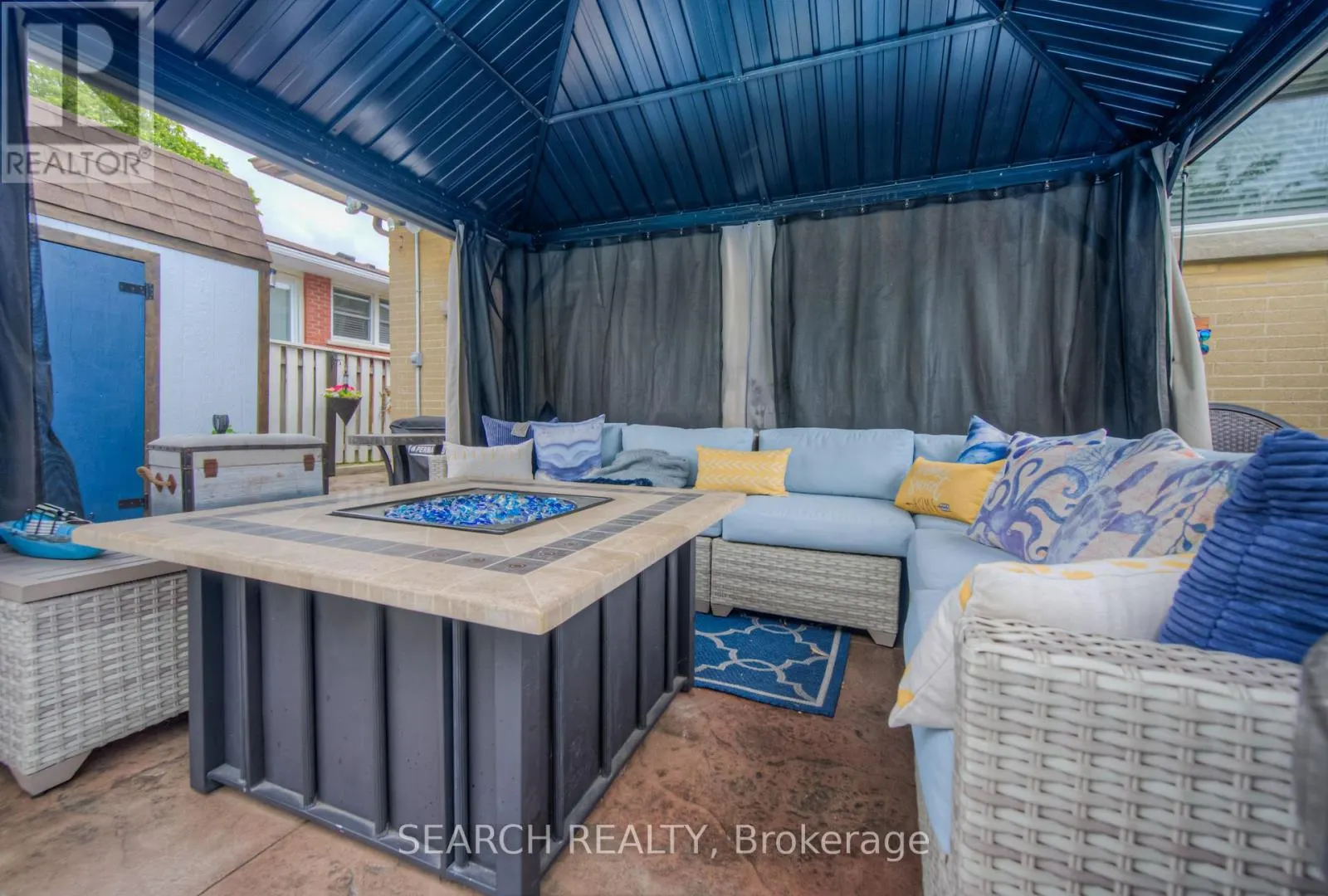 3 KENWOOD CRESCENT