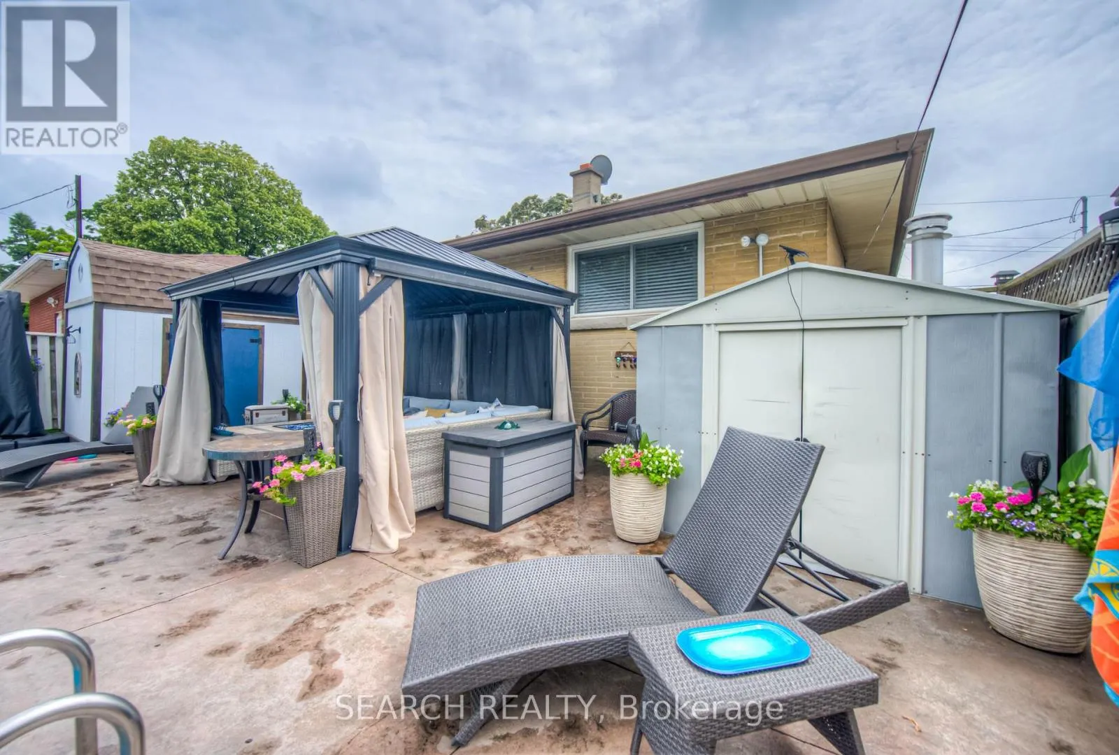 3 KENWOOD CRESCENT