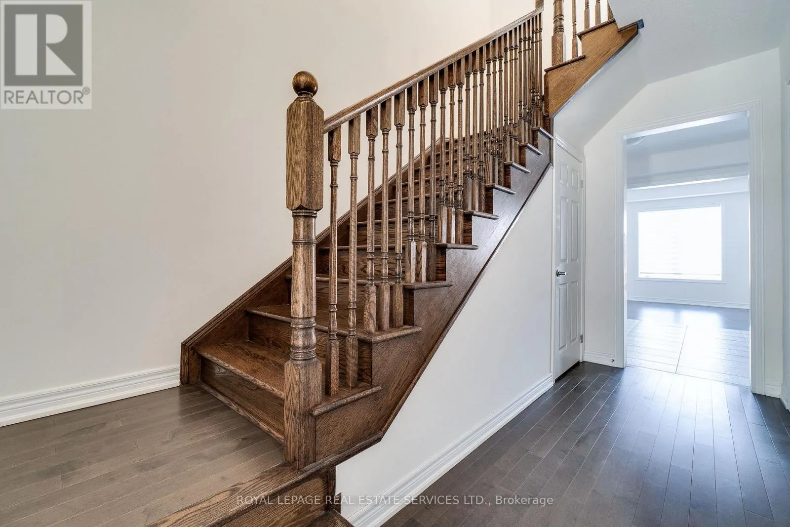 77 - 166 DEERPATH DRIVE