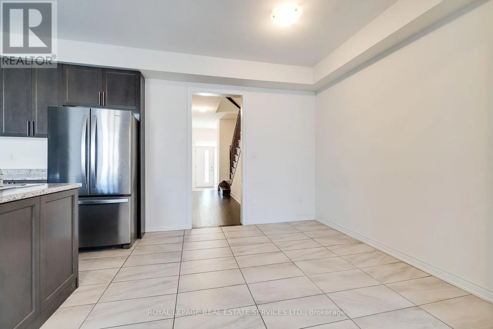 77 - 166 DEERPATH DRIVE