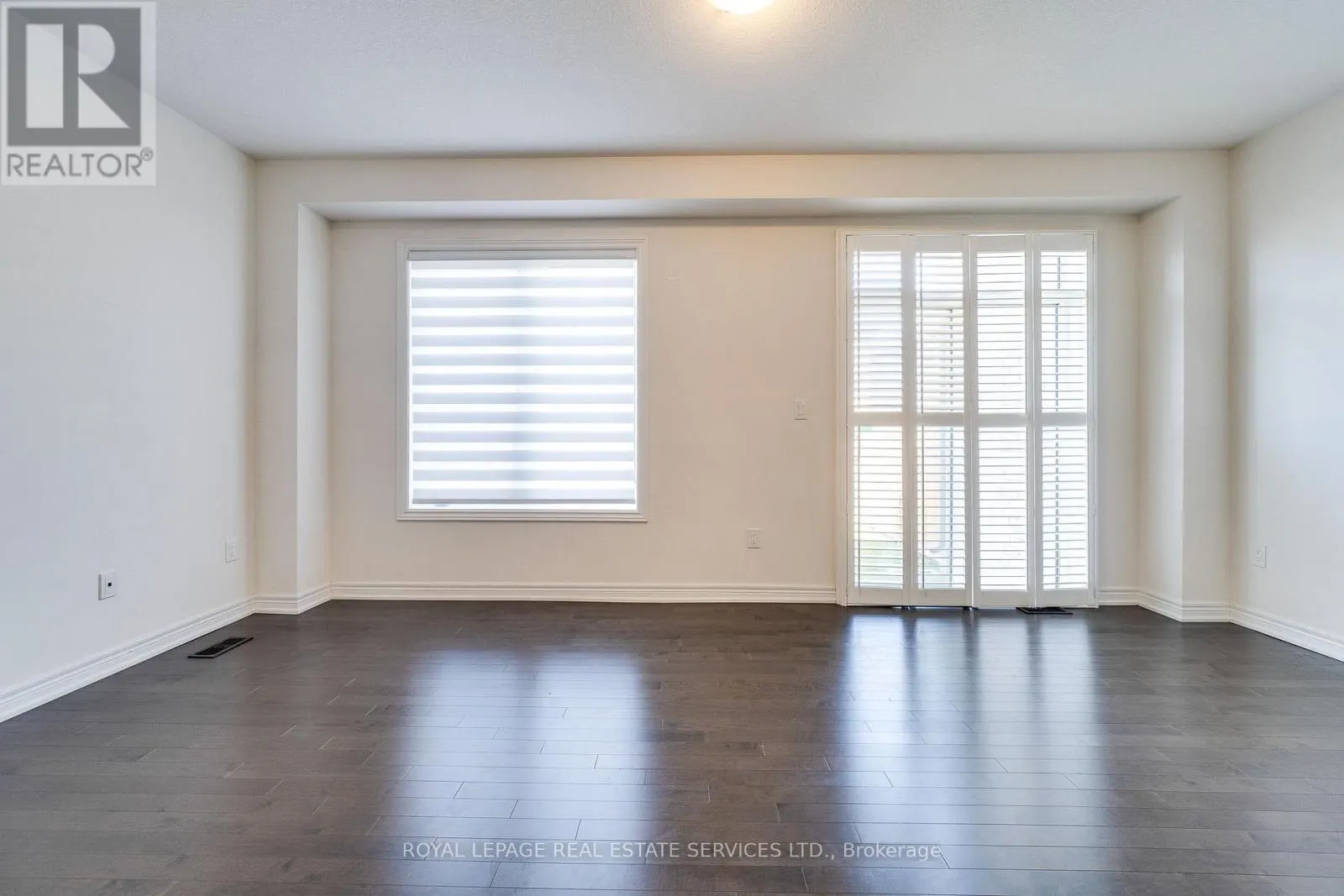 77 - 166 DEERPATH DRIVE
