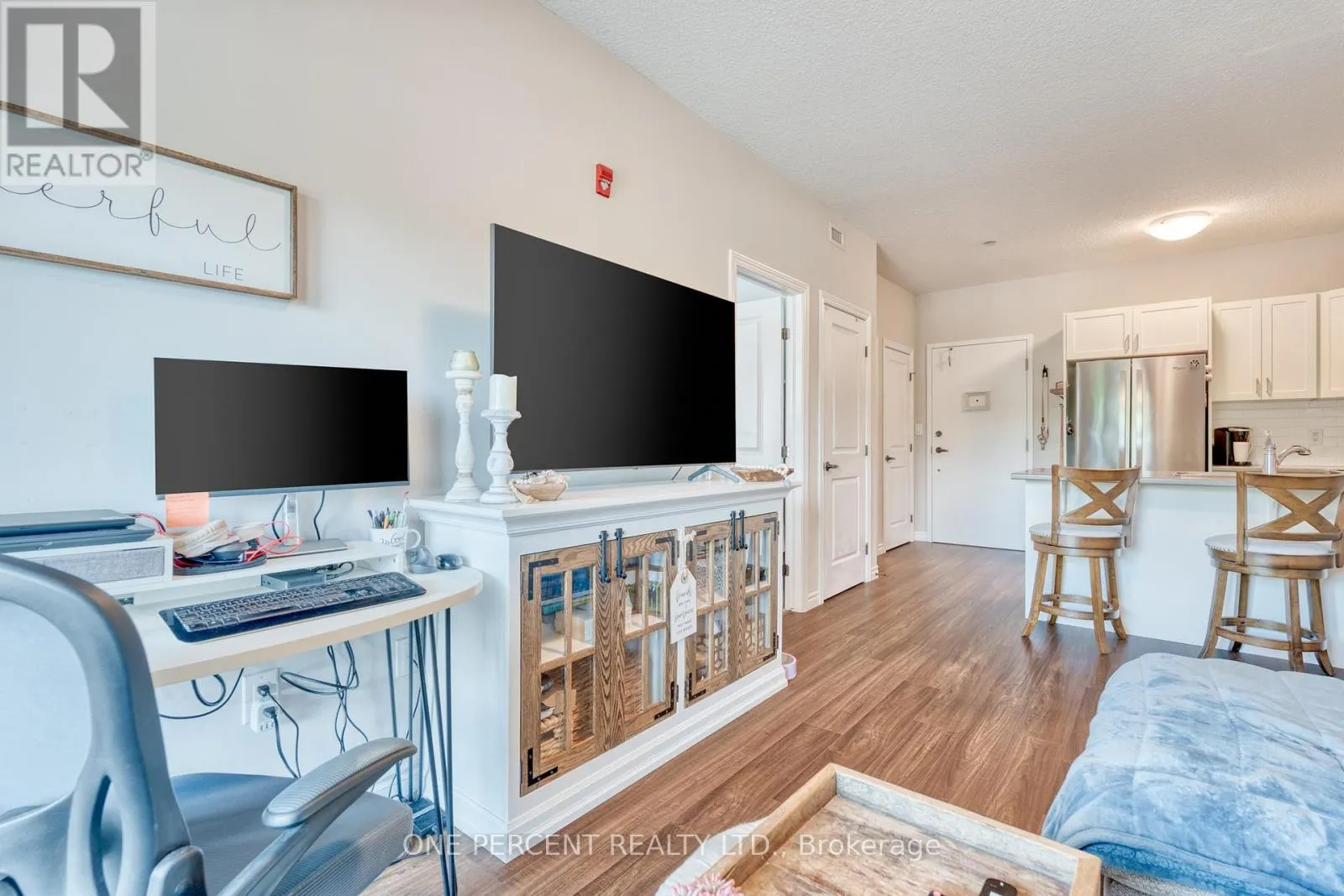 202 - 2605 BINBROOK ROAD