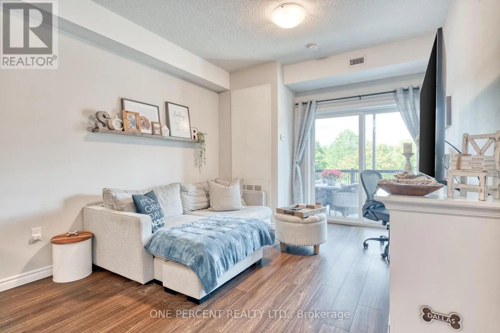 202 - 2605 BINBROOK ROAD