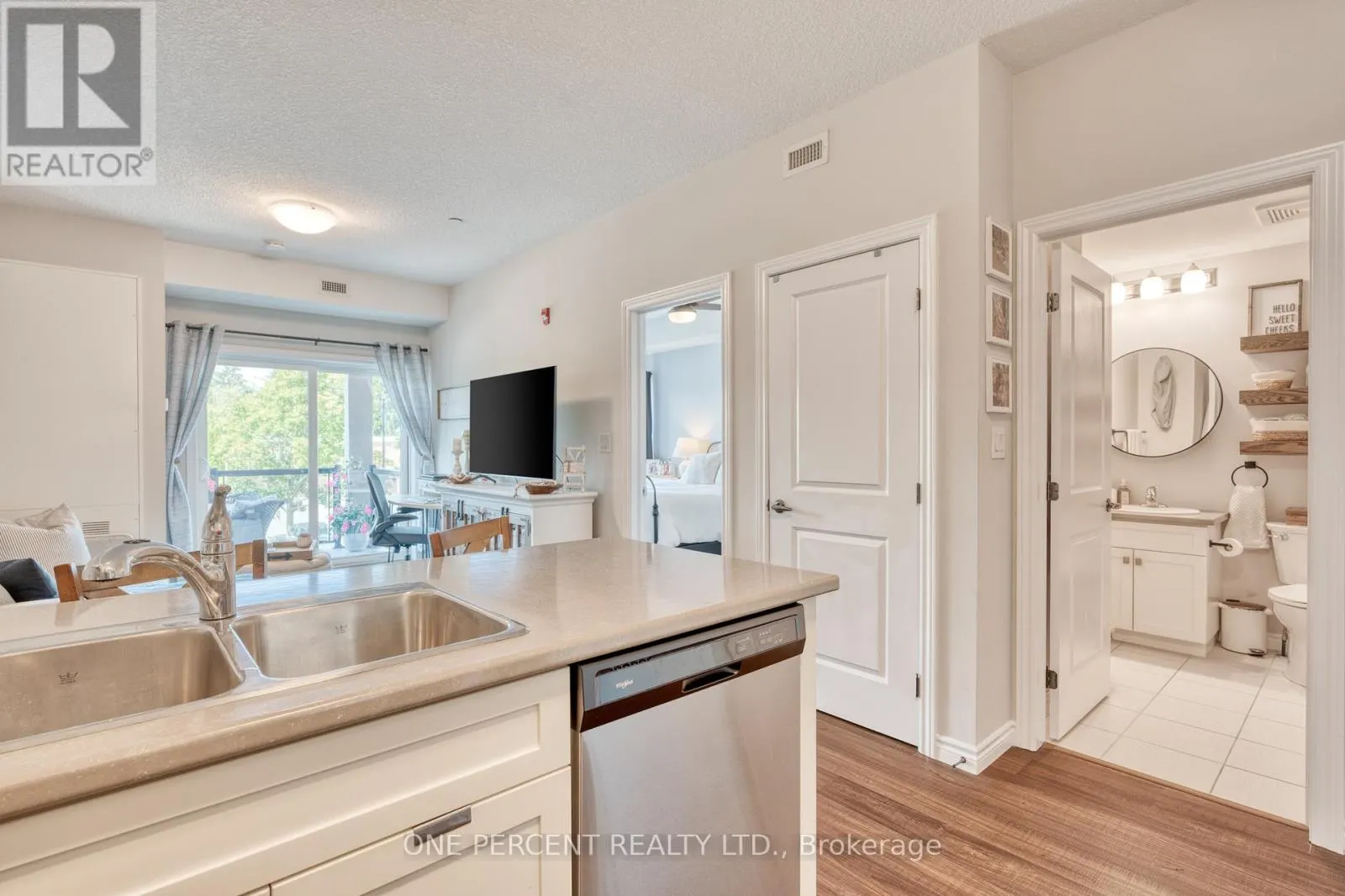 202 - 2605 BINBROOK ROAD