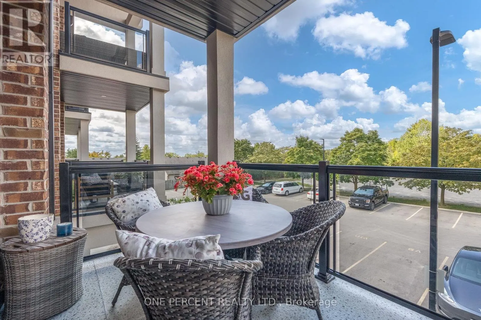 202 - 2605 BINBROOK ROAD