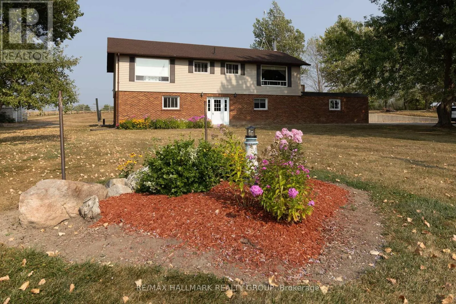 307 COUNTY RD 5 ROAD