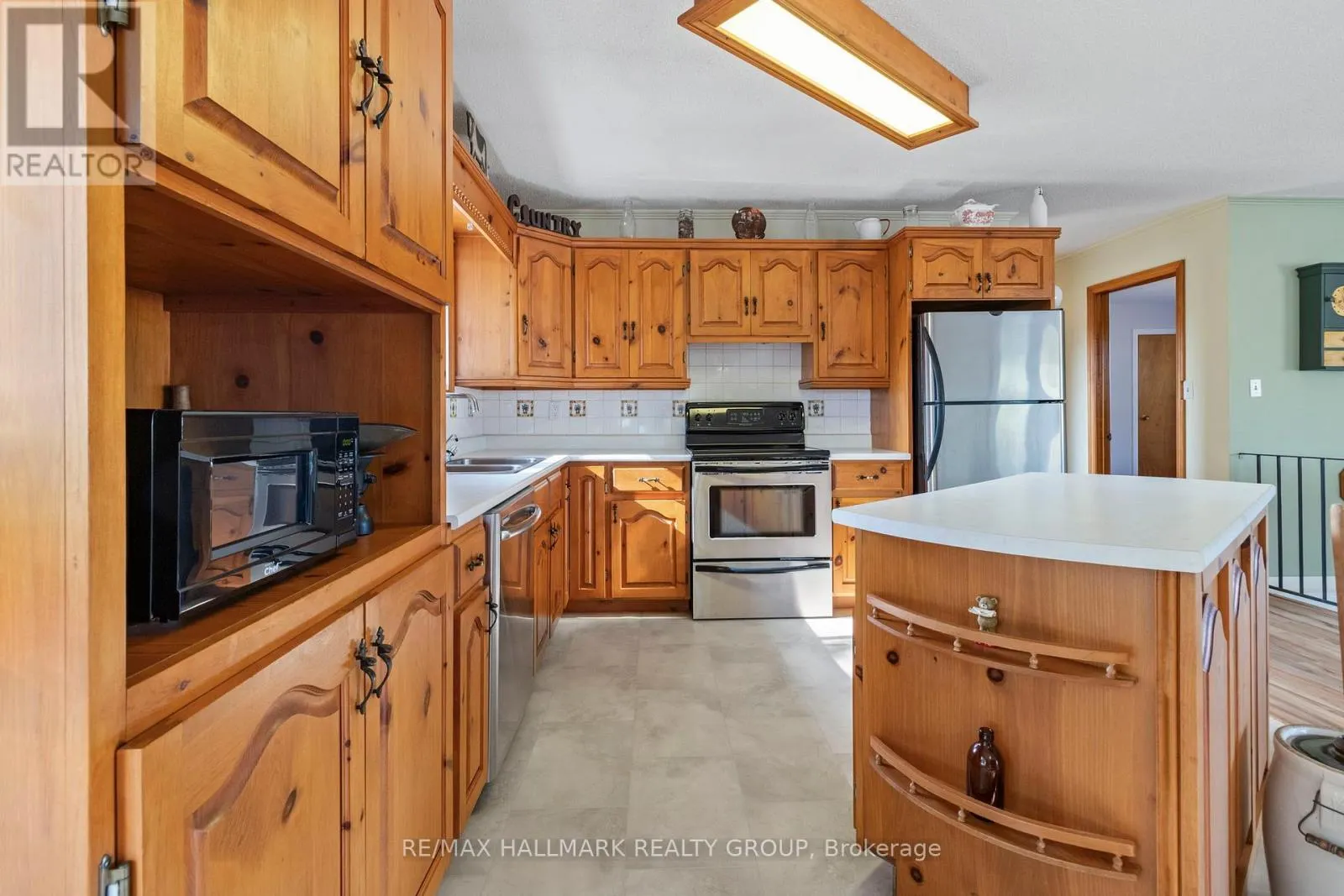 307 COUNTY RD 5 ROAD