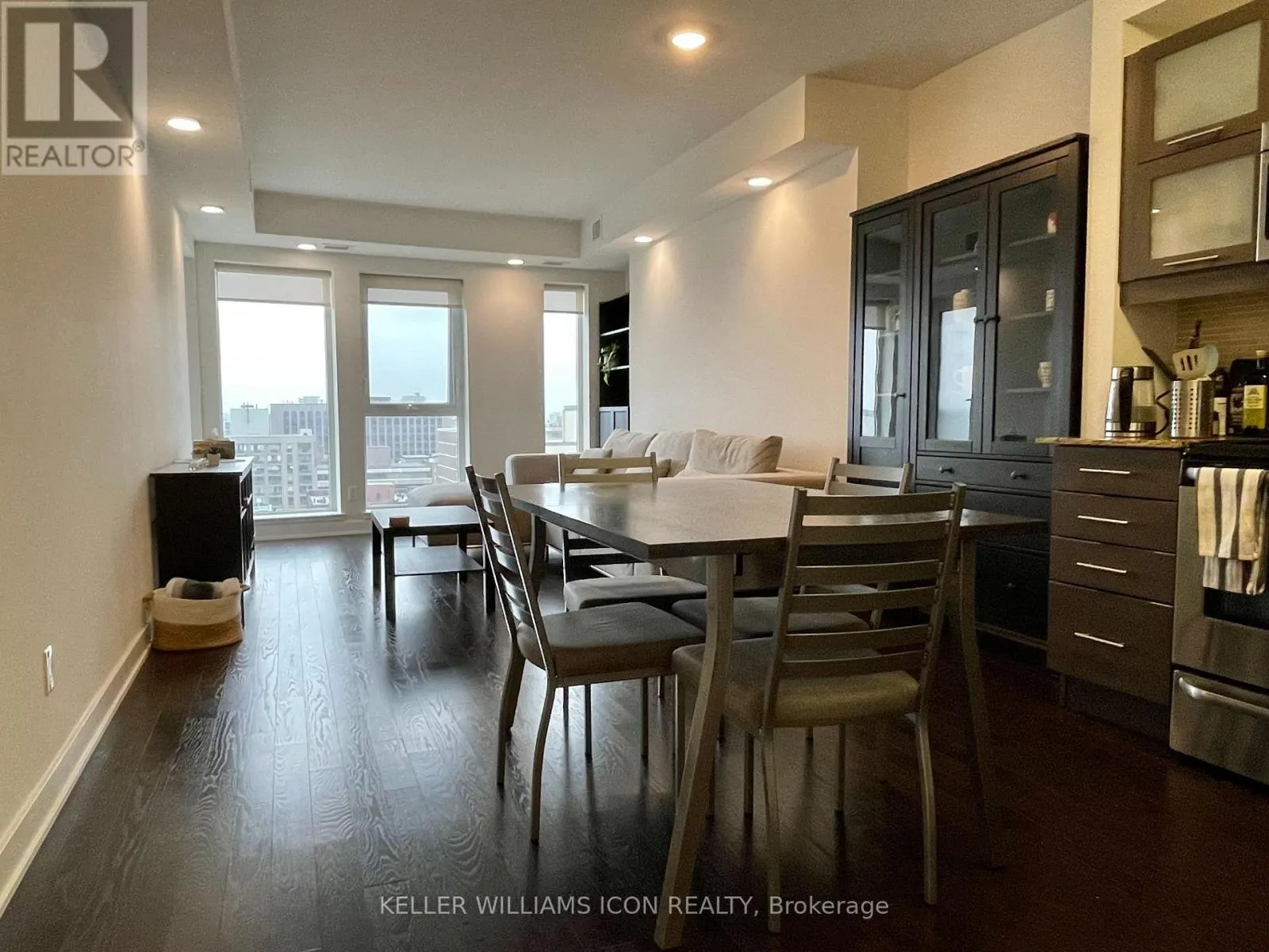 1207 - 40 NEPEAN STREET