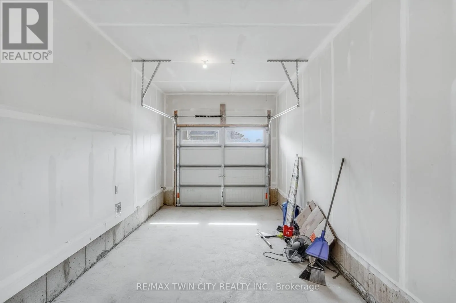 200 WILMOT ROAD