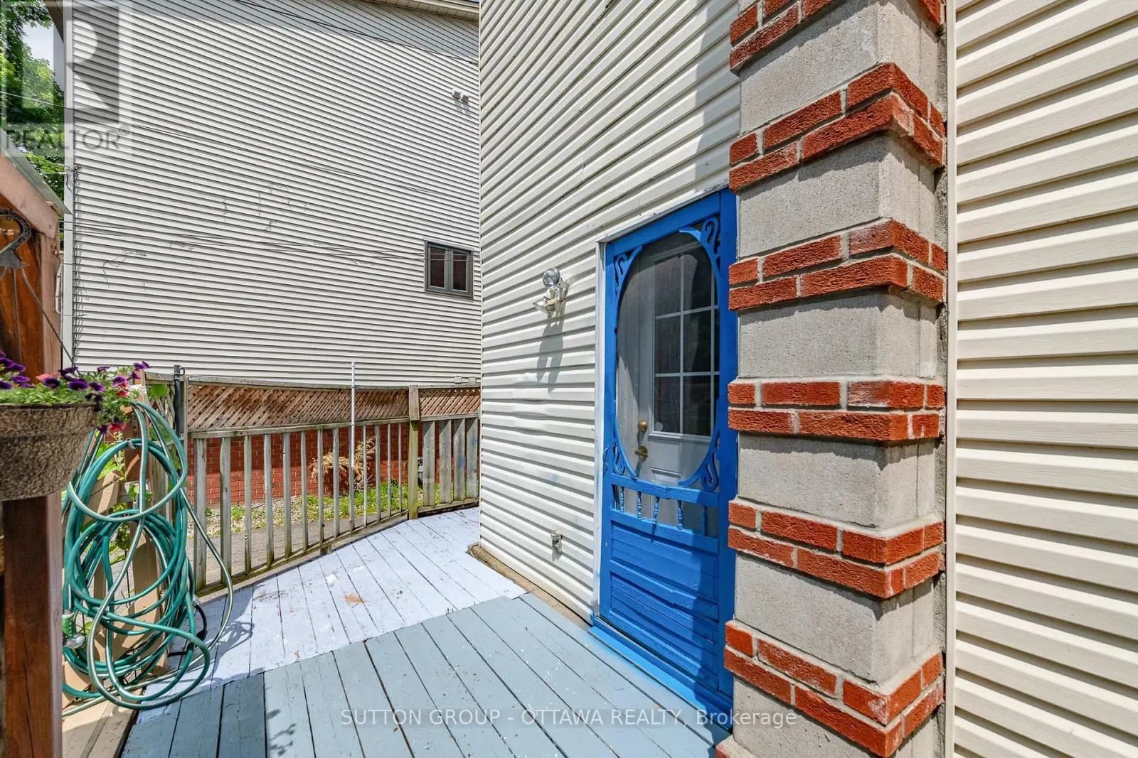 186 MCGILLIVRAY STREET