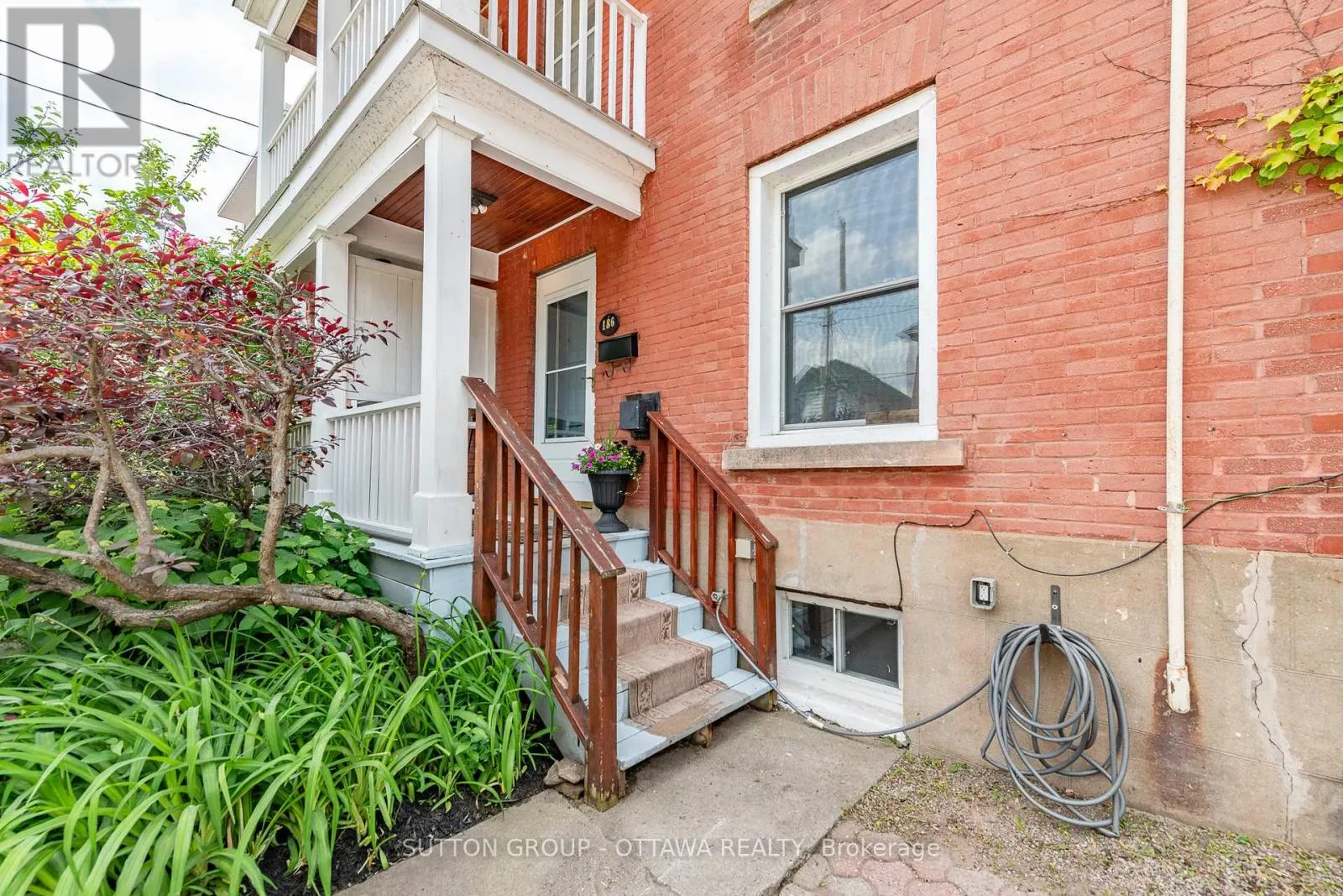 186 MCGILLIVRAY STREET