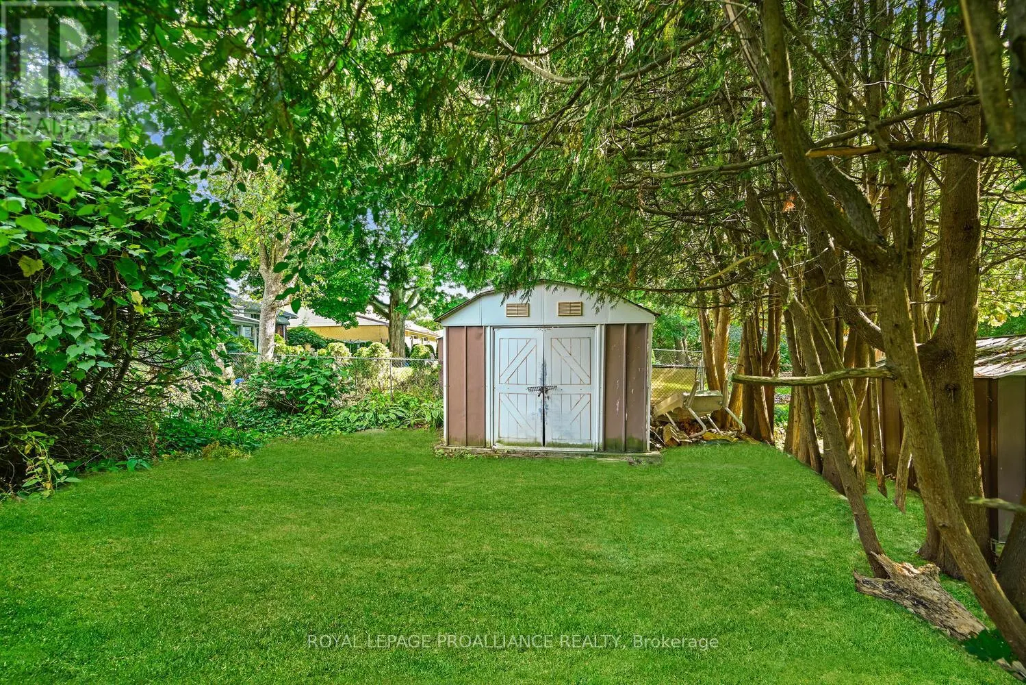 14 DAVISON AVENUE