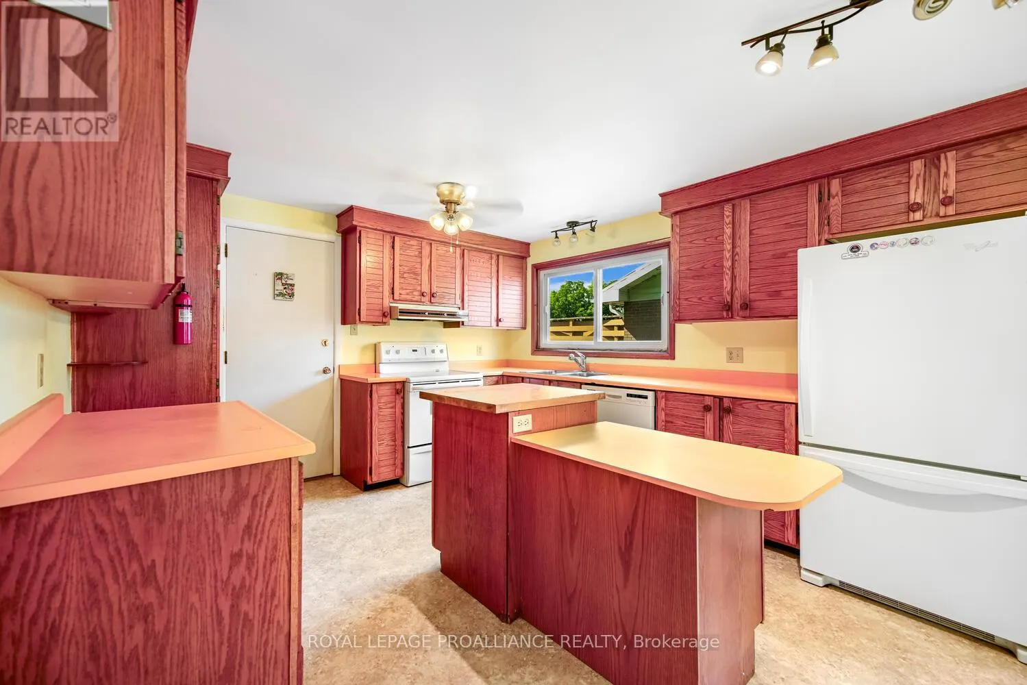 14 DAVISON AVENUE