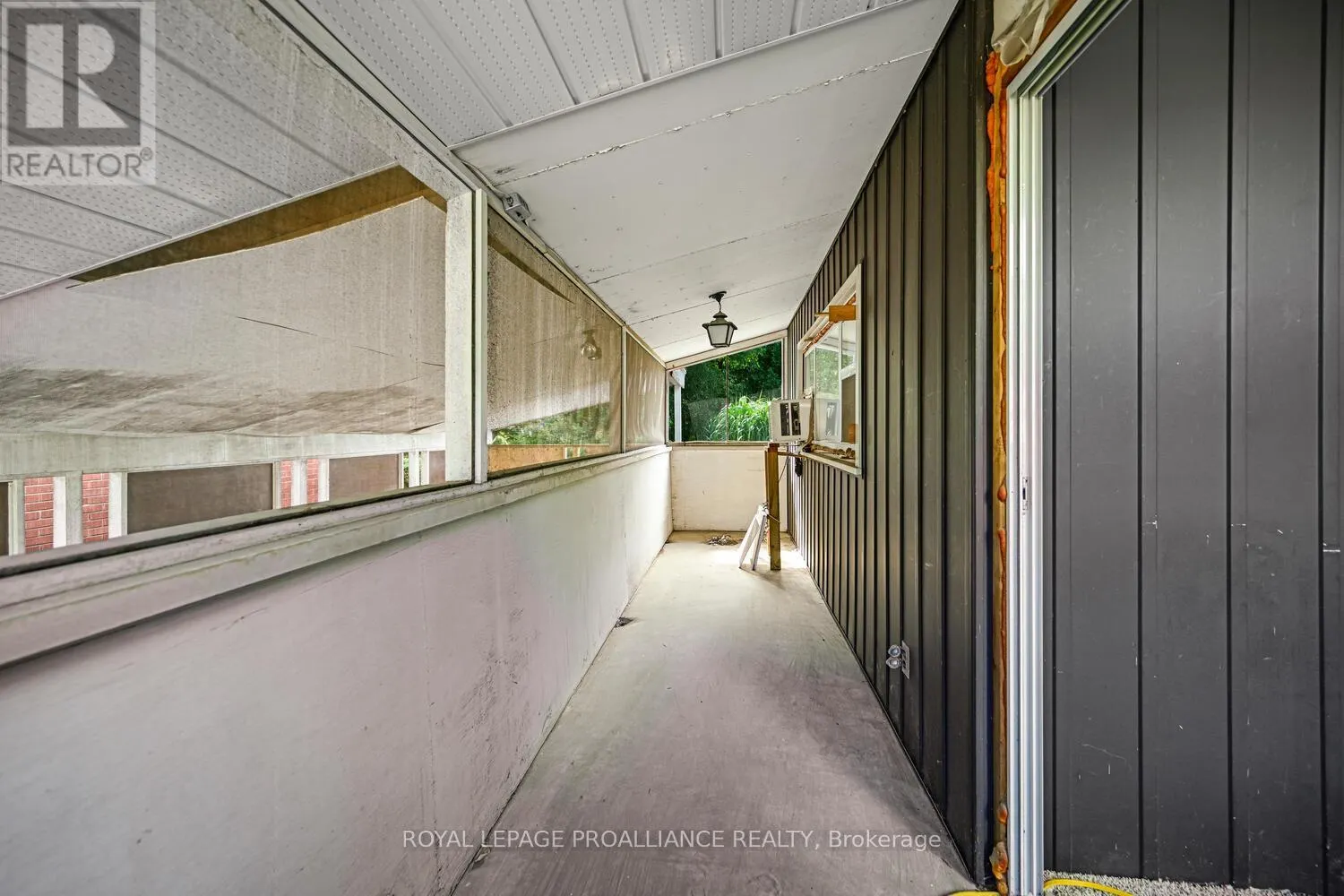 14 DAVISON AVENUE