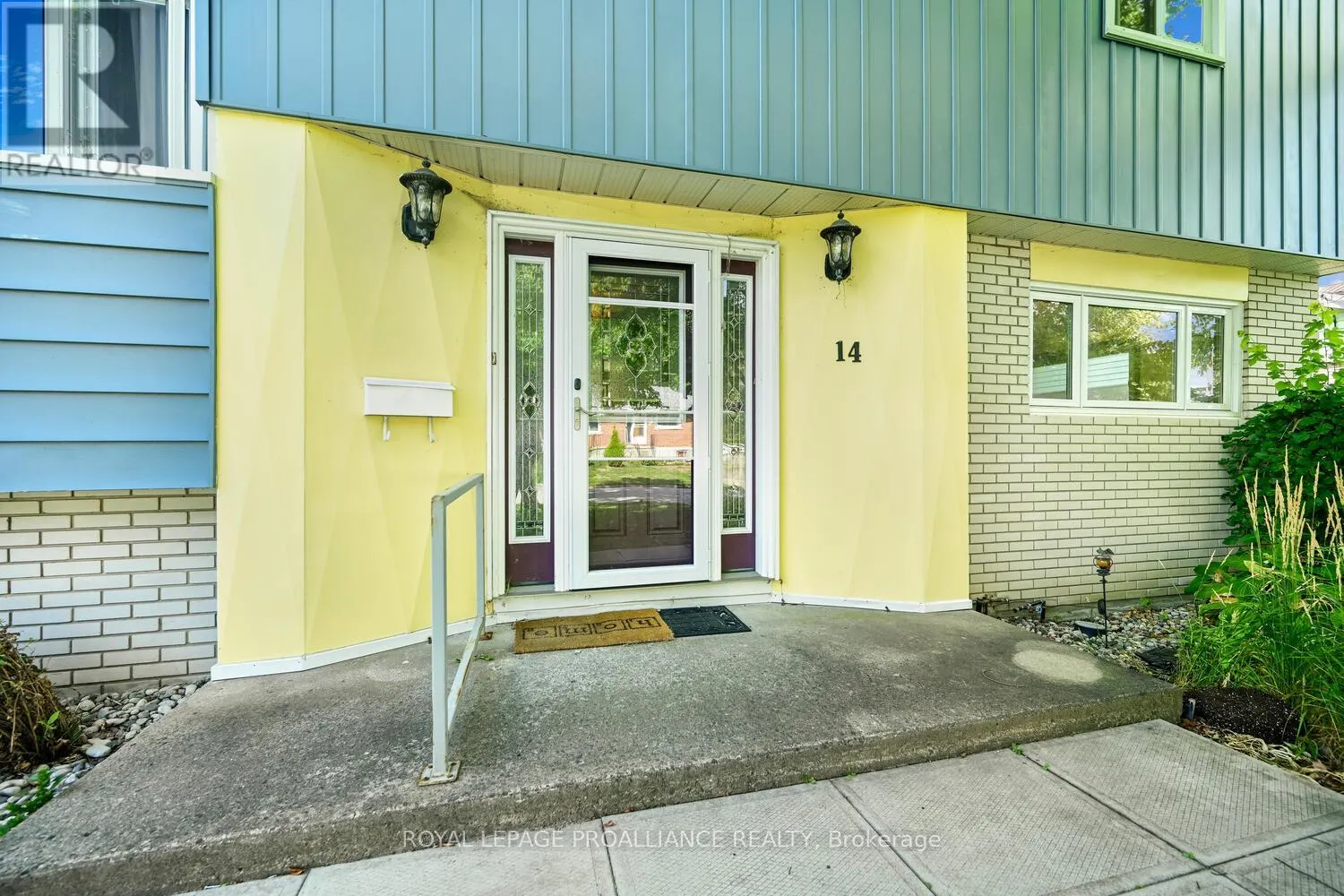 14 DAVISON AVENUE