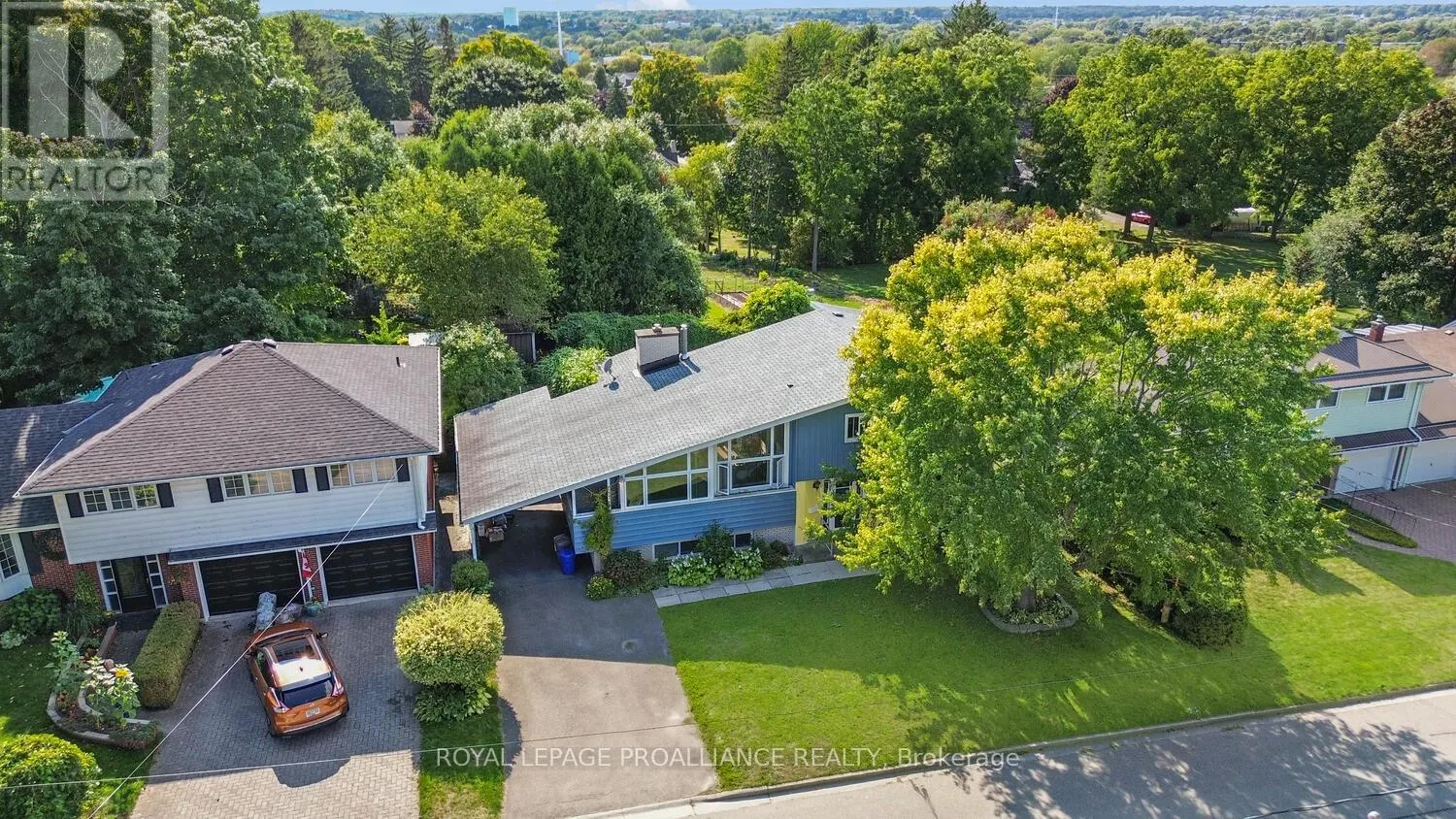 14 DAVISON AVENUE