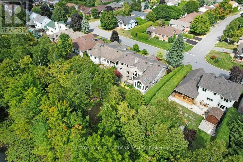 43 FOREST CREEK DRIVE