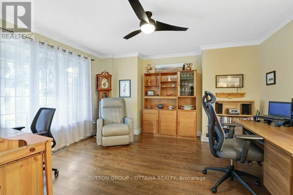 43 FOREST CREEK DRIVE