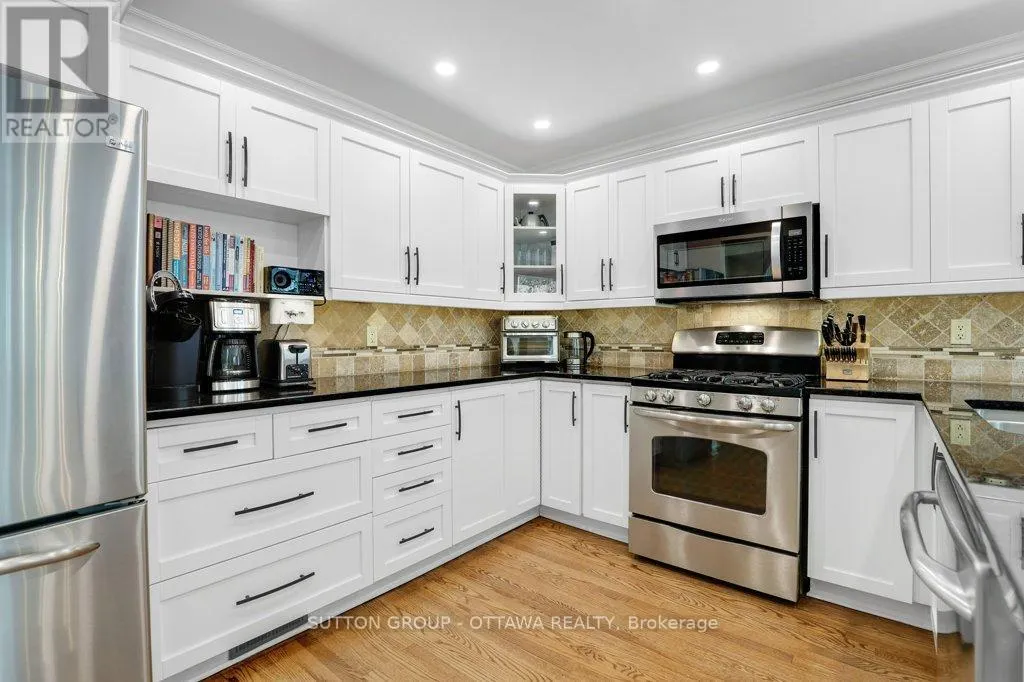 43 FOREST CREEK DRIVE