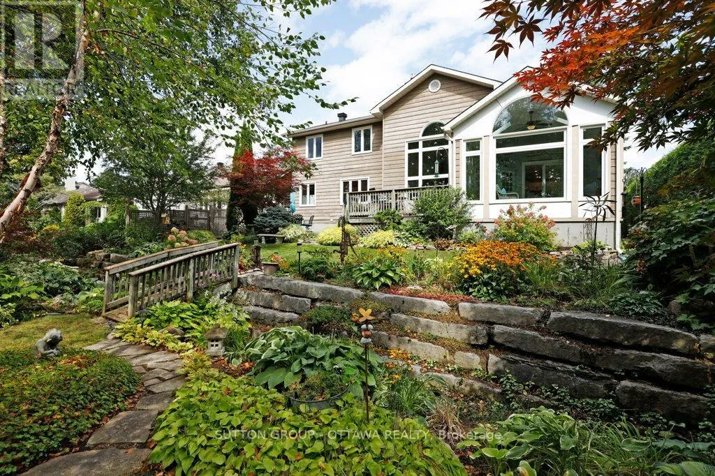 43 FOREST CREEK DRIVE