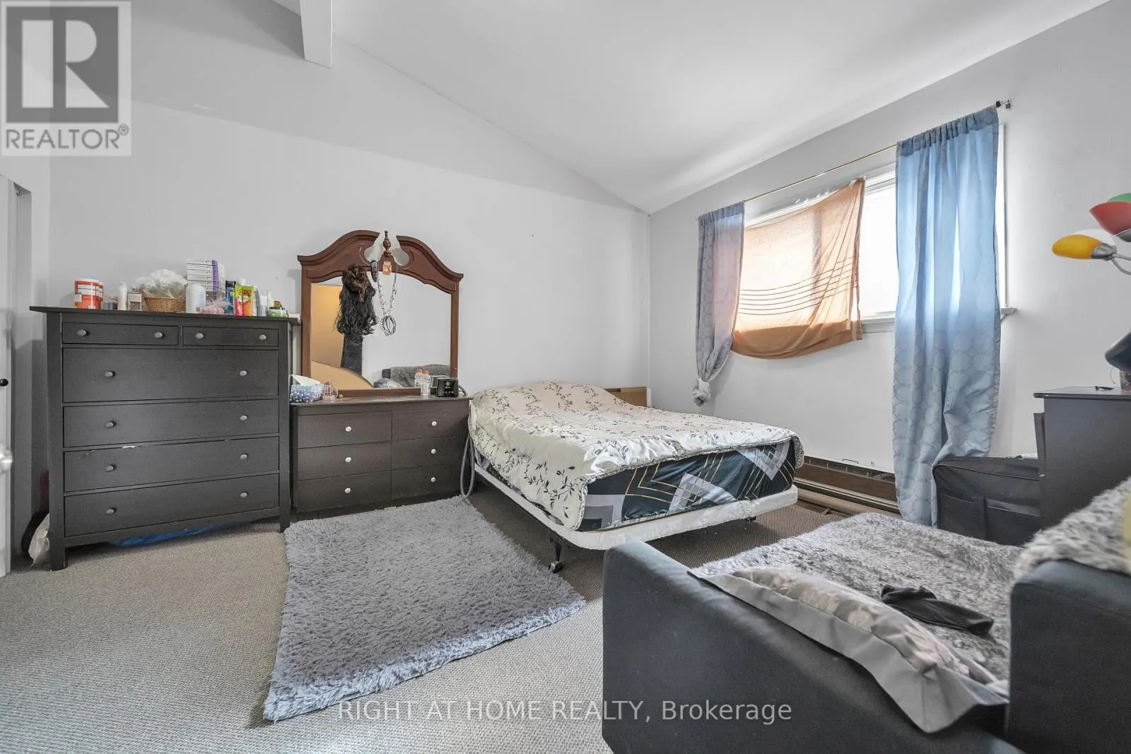 312 WESTCOURT PLACE