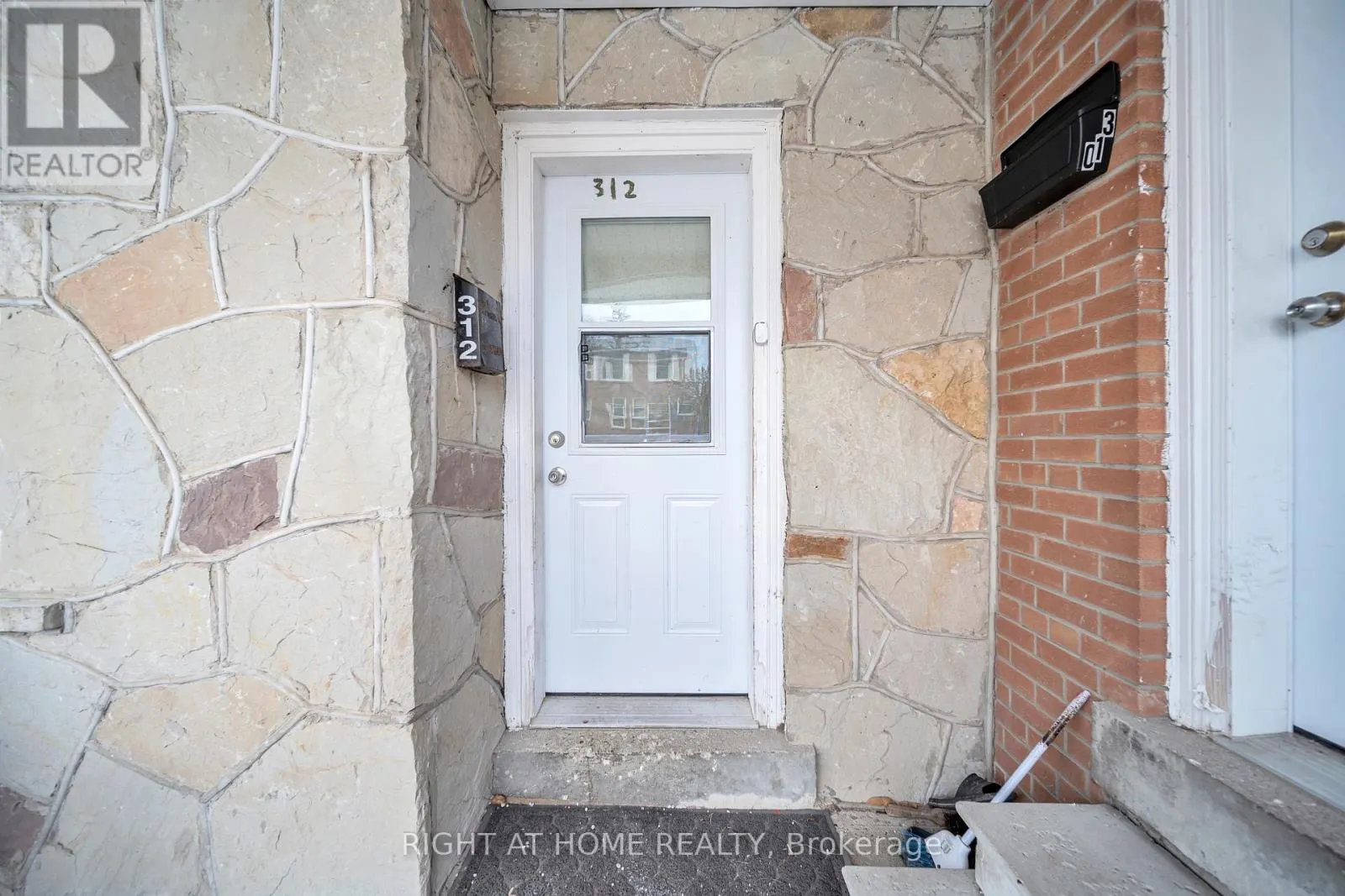 312 WESTCOURT PLACE