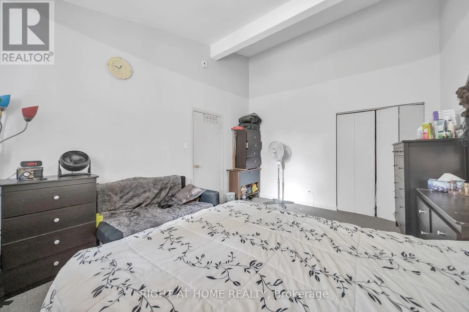 312 WESTCOURT PLACE