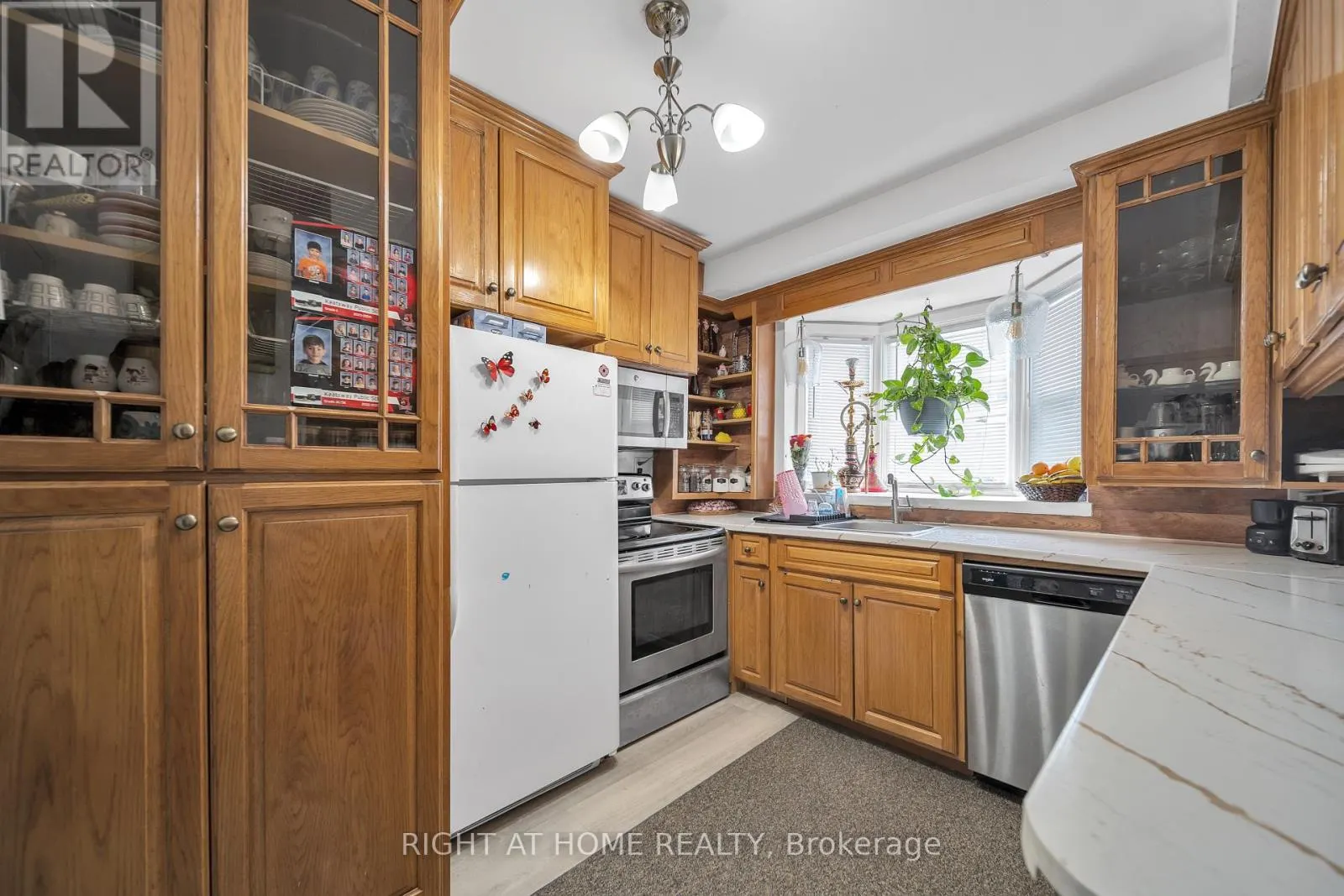 272 WESTCOURT PLACE